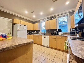 15 Farrington Ave, Unit 2 in Boston, MA - Building Photo - Building Photo