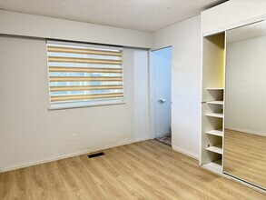 13567-1378A 78a Ave in Surrey, BC - Building Photo - Building Photo