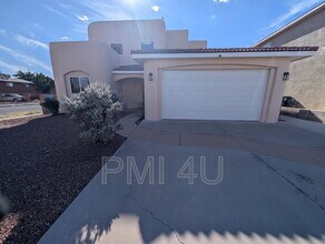 6101 Eagle Eye Dr NW in Albuquerque, NM - Building Photo - Building Photo