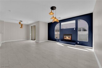 8739 Villa Jeremiah Ln in Las Vegas, NV - Building Photo - Building Photo