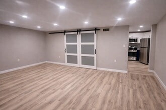 Avon Place in Avon, CT - Building Photo - Building Photo