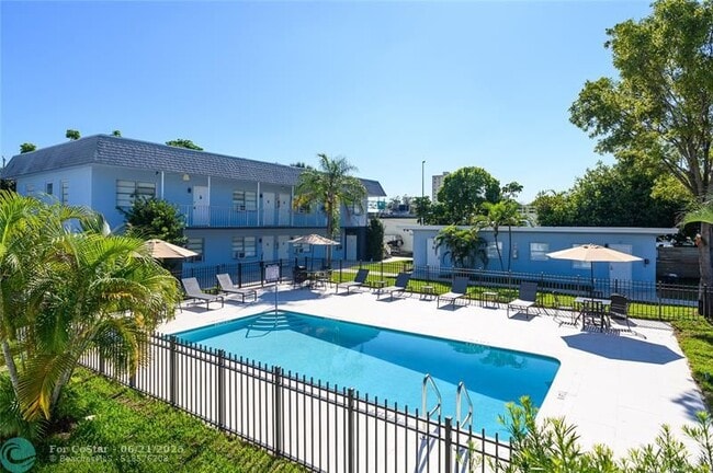 property at 1020 N Victoria Park Rd