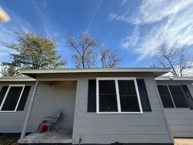 property at 1476 Marilyn Ave