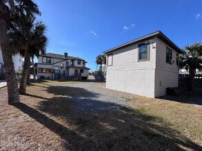 436 N Grandview Ave in Daytona Beach, FL - Building Photo - Building Photo