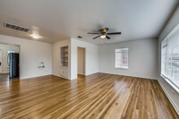 1551 W Agarita Ave., Unit 3 photo'