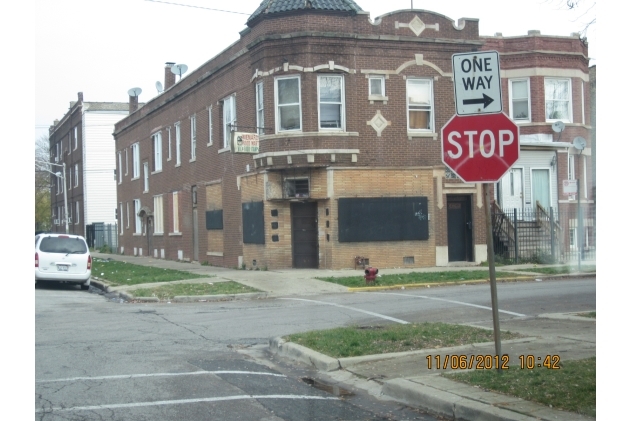 4258 W Kamerling Ave in Chicago, IL - Building Photo - Building Photo