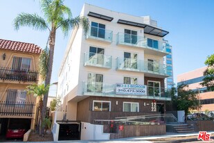 1223 Wellesley Ave in Los Angeles, CA - Building Photo
