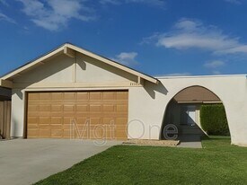 24382 Delphinium Ave in Moreno Valley, CA - Building Photo