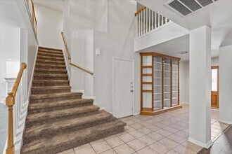 208 Valona Dr in Cibolo, TX - Building Photo - Building Photo