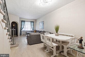 1320 Mifflin St in Philadelphia, PA - Building Photo - Building Photo