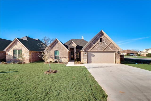 3100 Main St in Granbury, TX - Building Photo - Building Photo