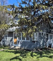 2318 Washington St in Waukegan, IL - Building Photo