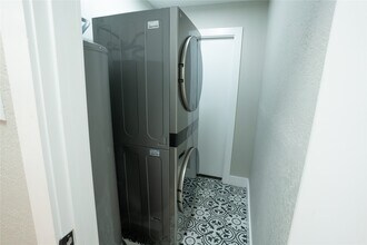 10202 Cathedral Dr in Houston, TX - Building Photo - Building Photo