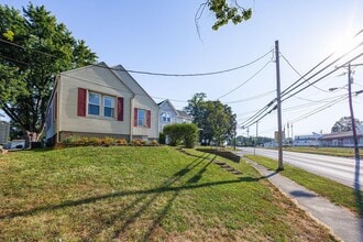 334 Lancaster Pike in Circleville, OH - Building Photo - Building Photo