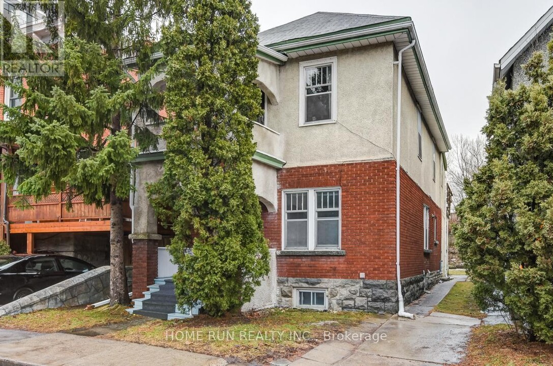 520-520 Clarence St in Ottawa, ON - Building Photo