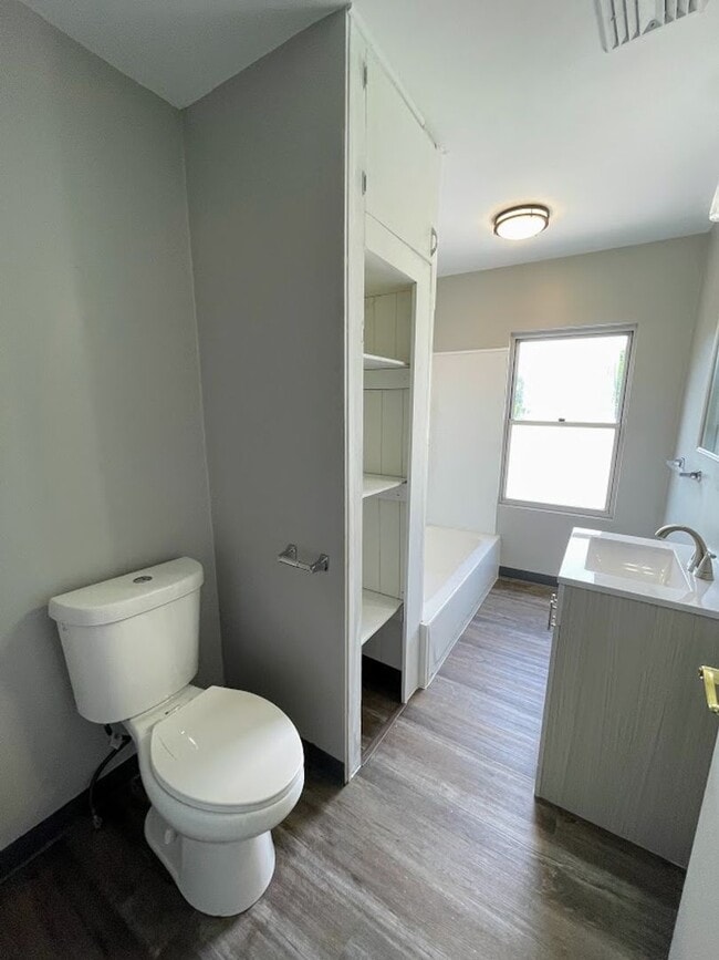 117 Crawford Ave in Pittsburgh, PA - Foto de edificio - Building Photo