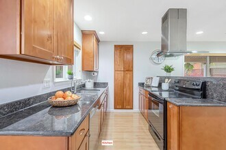 2590 Poplarwood Way in San Jose, CA - Building Photo - Building Photo