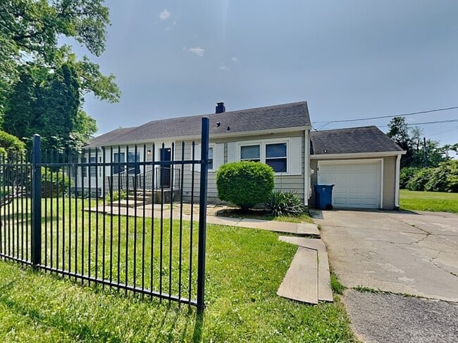 property at 1601 W Northgate St