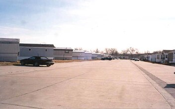 Enchanted Village in Alton, IL - Building Photo - Building Photo