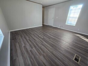 3510 N 9th St in Carter Lake, IA - Foto de edificio - Building Photo