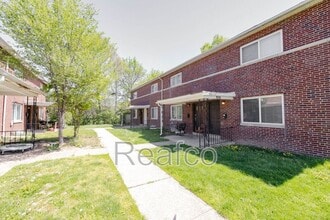 830 S Harris Ave in Columbus, OH - Building Photo - Building Photo