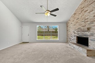 5315 Windsong Trail in Houston, TX - Building Photo - Building Photo