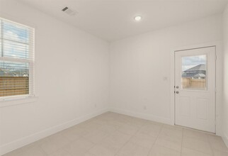 1420 Shaded Rock Dr in Sienna, TX - Building Photo - Building Photo