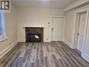 69 Ontario St in Cambridge, ON - Building Photo - Building Photo