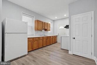 162 N 62nd St in Philadelphia, PA - Building Photo - Building Photo