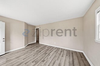 1108 Walnut St in Burlington, NC - Building Photo - Building Photo