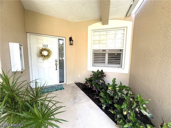 2880 Cypress Trace Cir in Naples, FL - Building Photo - Building Photo
