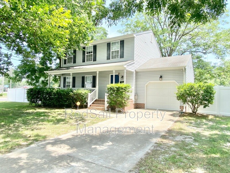 534 Brightwood Ave in Hampton, VA - Building Photo