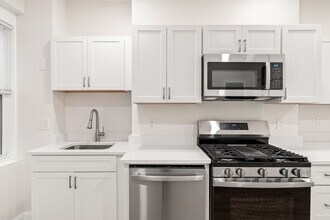 198 Salem St, Unit 2 in Boston, MA - Building Photo - Building Photo