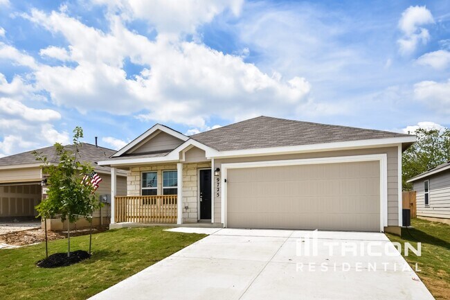 9725 Marbach Brk in San Antonio, TX - Building Photo - Building Photo