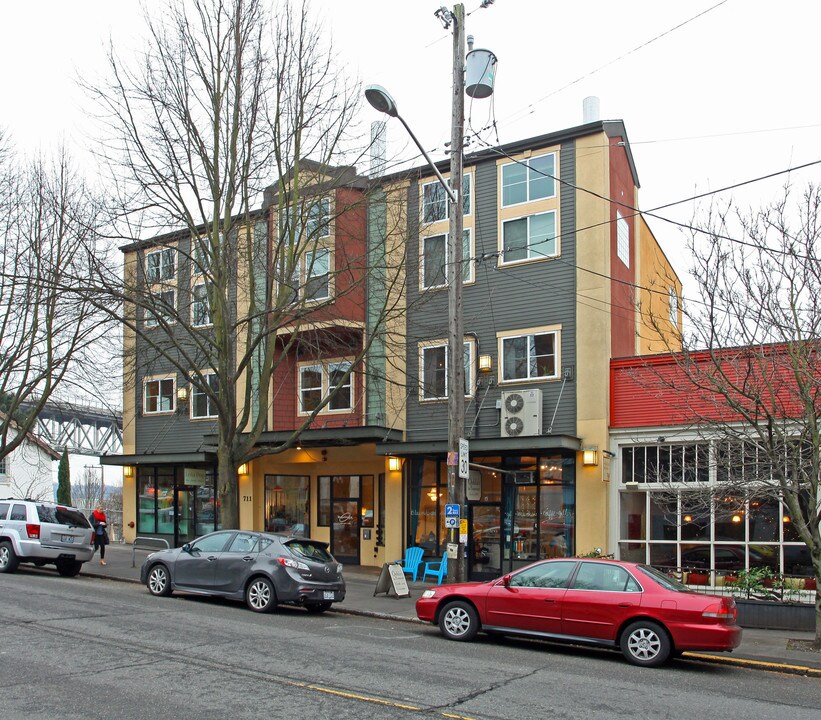 Equinox Building in Seattle, WA - Foto de edificio