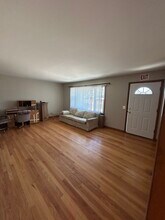 904 Nichols Rd in Monona, WI - Building Photo - Building Photo