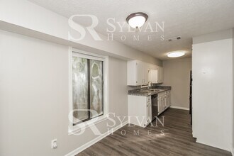2085 Swan Ct in Riverdale, GA - Building Photo - Building Photo