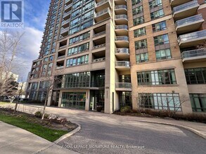 156 Enfield Pl in Mississauga, ON - Building Photo - Building Photo