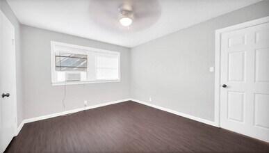 5532 Eskridge St in Houston, TX - Building Photo - Building Photo