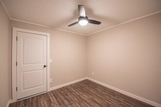 545 S Main St in Jefferson, NC - Building Photo - Building Photo