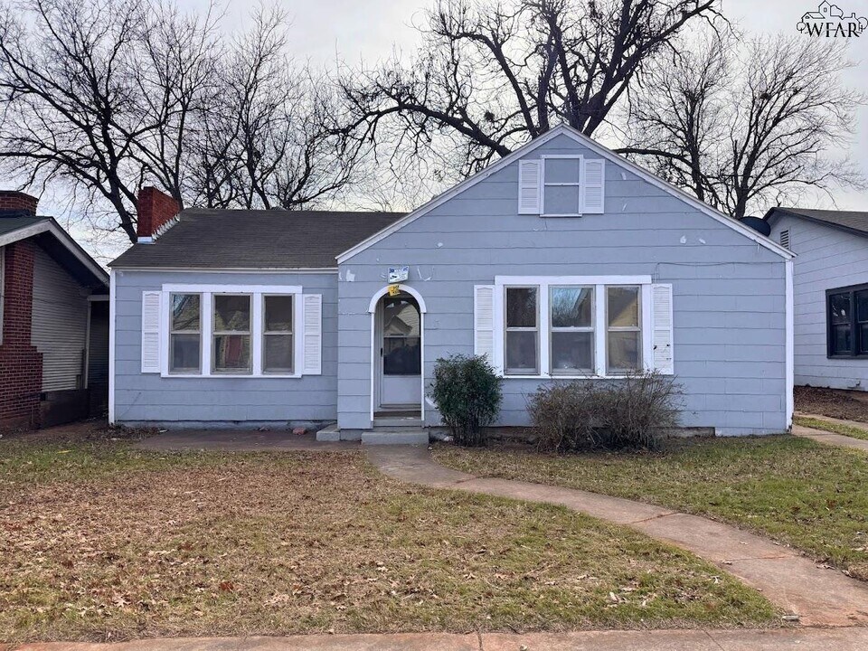 2209 Talunar Ln in Wichita Falls, TX - Building Photo