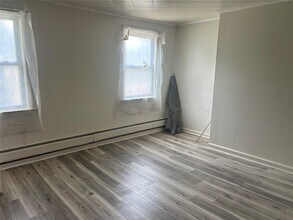88 Samsondale Ave in West Haverstraw, NY - Building Photo - Building Photo