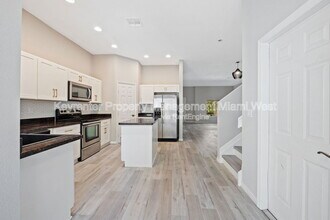 1609 SE 23rd Way in Homestead, FL - Building Photo - Building Photo