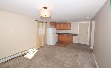 72 Dartmouth St in Islip, NY - Building Photo - Building Photo