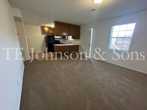 2570 Green Oaks Ct SE in Winston-Salem, NC - Foto de edificio - Building Photo