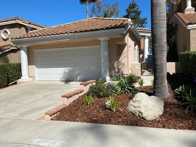 property at 1529 Golfcrest Pl