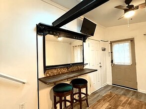 4409 SE 89th Ave, Unit B in Portland, OR - Building Photo - Building Photo