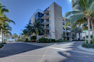 2101 S Surf Rd in Hollywood, FL - Building Photo - Building Photo