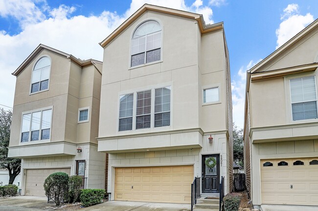 property at 5806 Kansas St