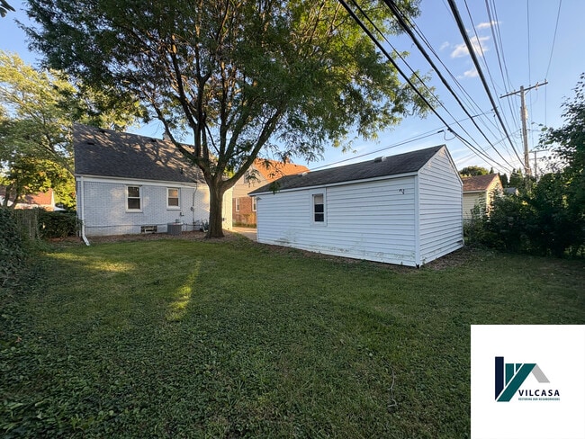 3328 Hollywood St in Dearborn, MI - Foto de edificio - Building Photo